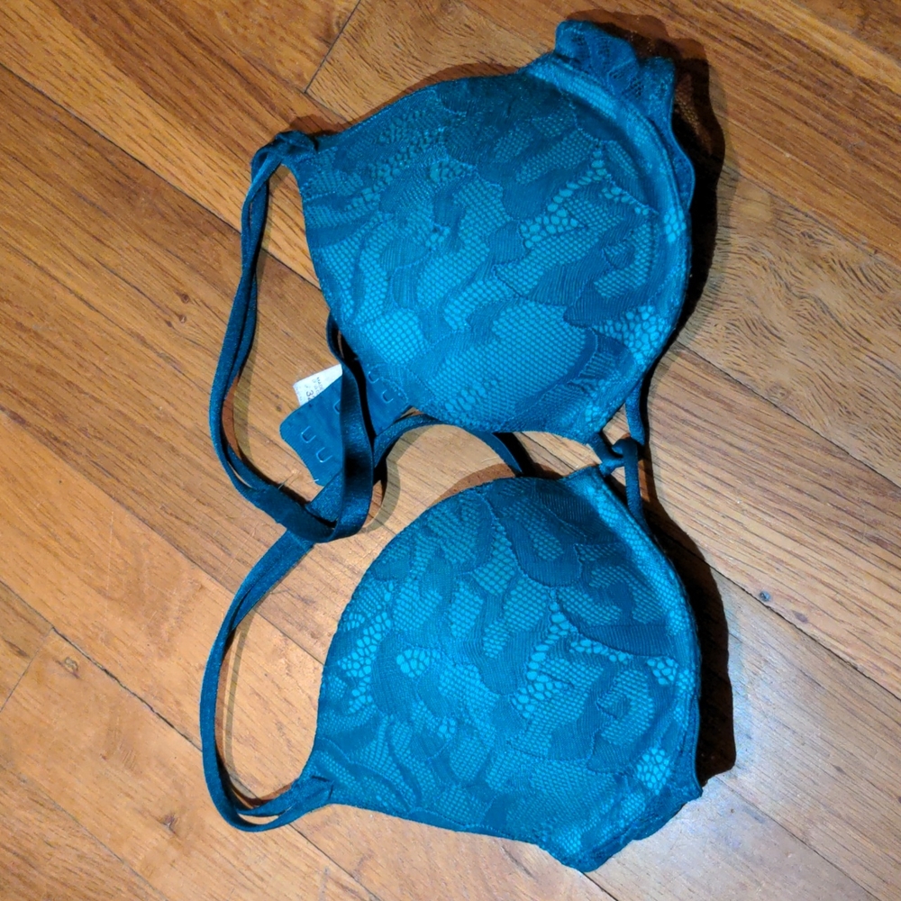 Victoria's Secret Turquoise Bra Size 32A